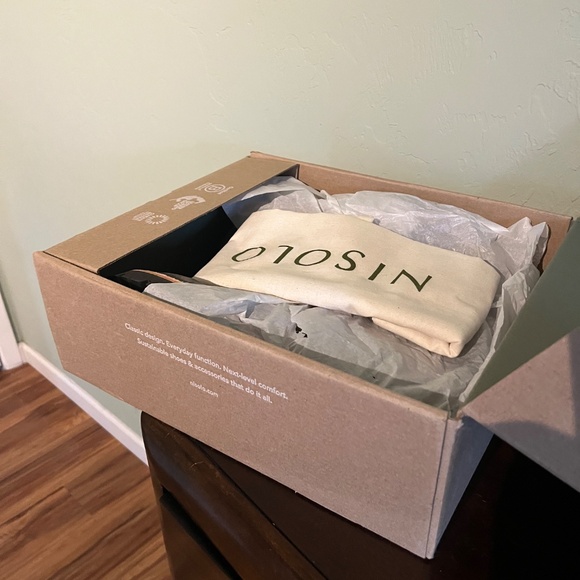 Nisolo Go-To Chelsea Boots (Gray), size 11.5 main image 11